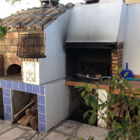 Seb&Laeti Guesthouse Saint-Laurent-dʼAigouze Екстериор снимка